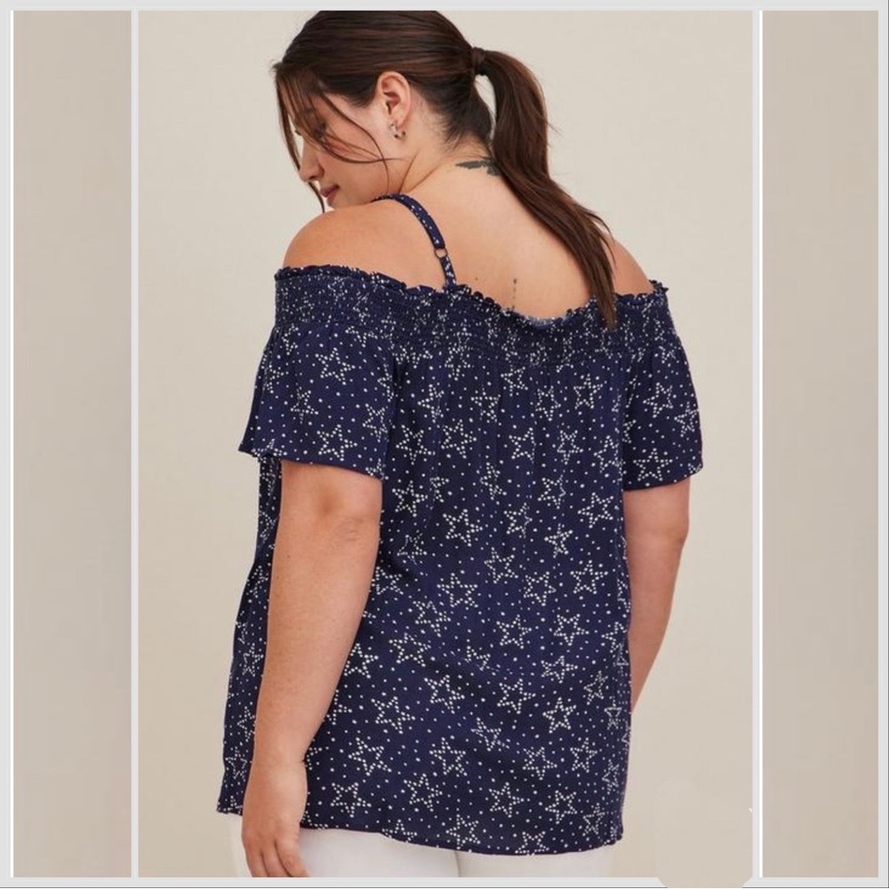 NWT! TORRID navy star print off shoulder top, 2X. - Picture 2 of 10